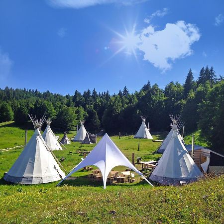 Village Tipi เลอ เฟคลาซ์ ภายนอก รูปภาพ