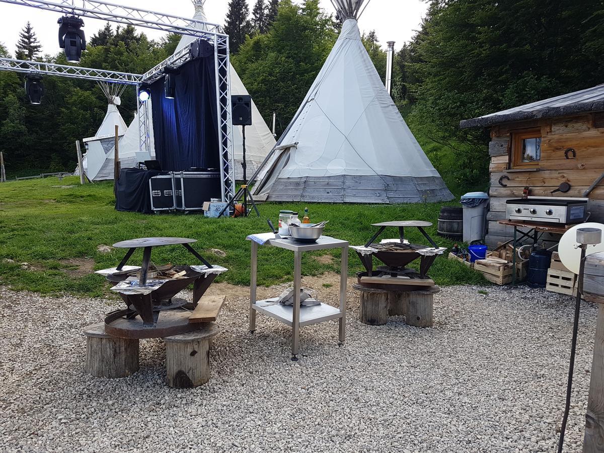Village Tipi เลอ เฟคลาซ์ ภายนอก รูปภาพ